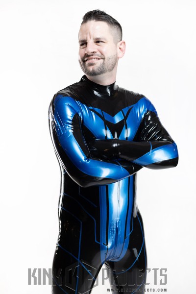 Night-wing meets Tron Catsuit